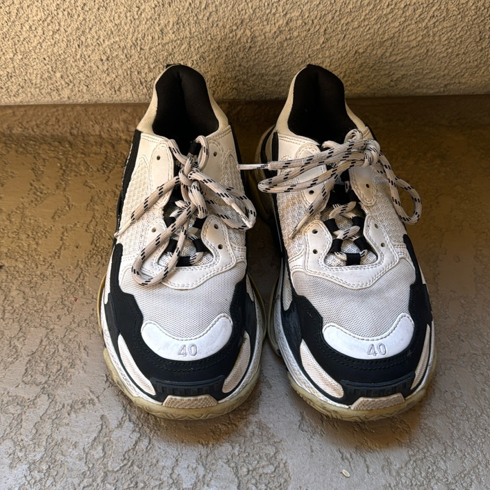 Balenciaga Triple S White Black - Picture 3 of 10